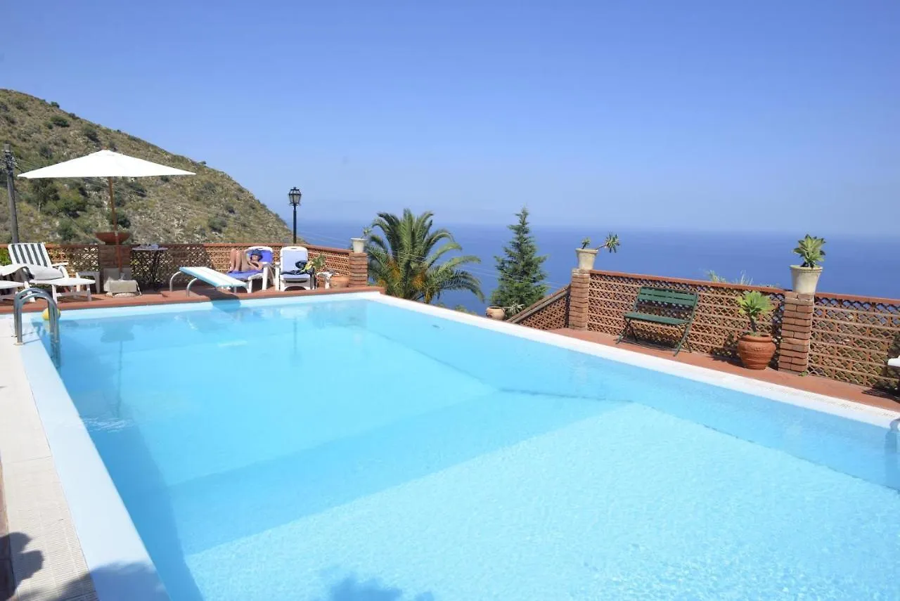 Villa Zen Таормина